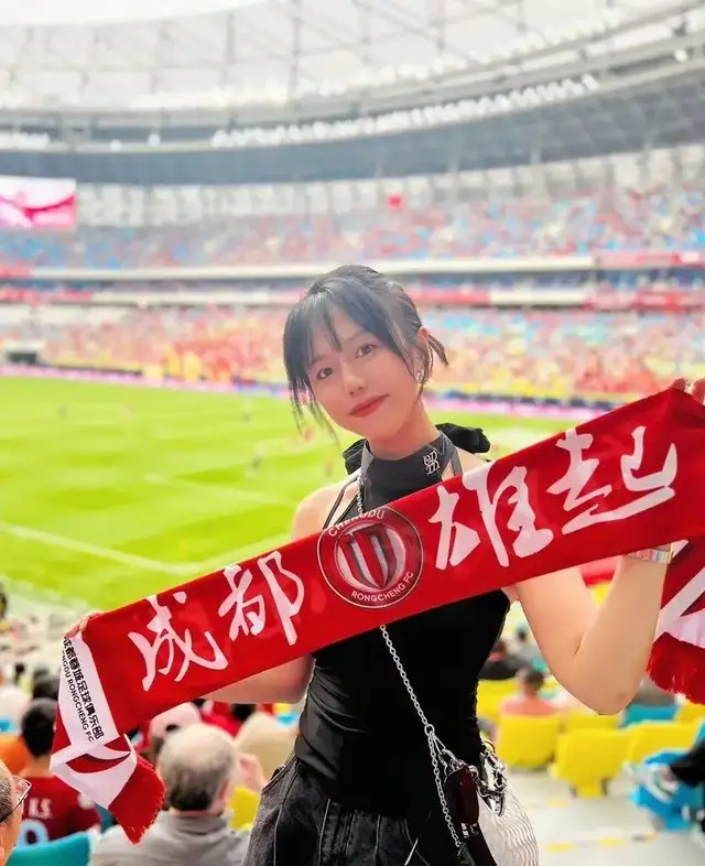 开云体育下载-中超16强巡礼·成都蓉城：千载难逢良机，川军创造历史？|上海海港|上海申花|上海申花足球俱乐部|山东泰山|北京国安_新浪体育_新浪新闻