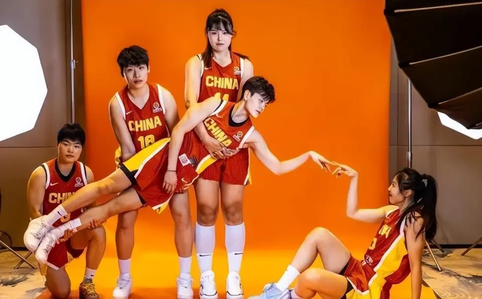 开云体育下载网址-宫导任命新扛旗人!24岁出任国家队队长,球迷:还是王思雨最合适